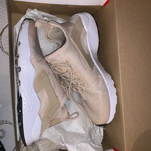 Air hurache run ultra